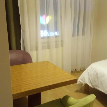 Grand Ala Hotel